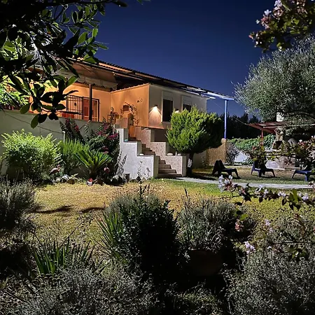 Holiday home Train House Nea Poteidaia